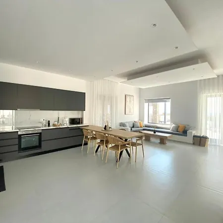 Gbr 2 - Golden Residences Villa *