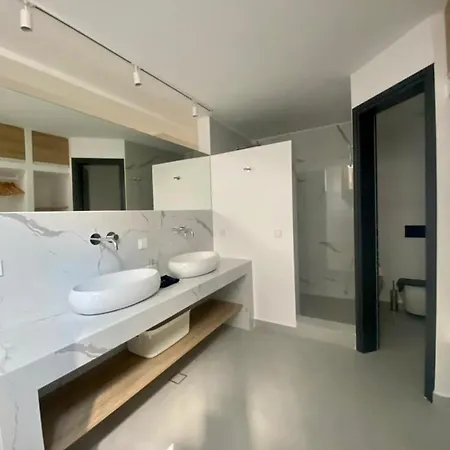 Gbr 2 - Golden Residences Villa